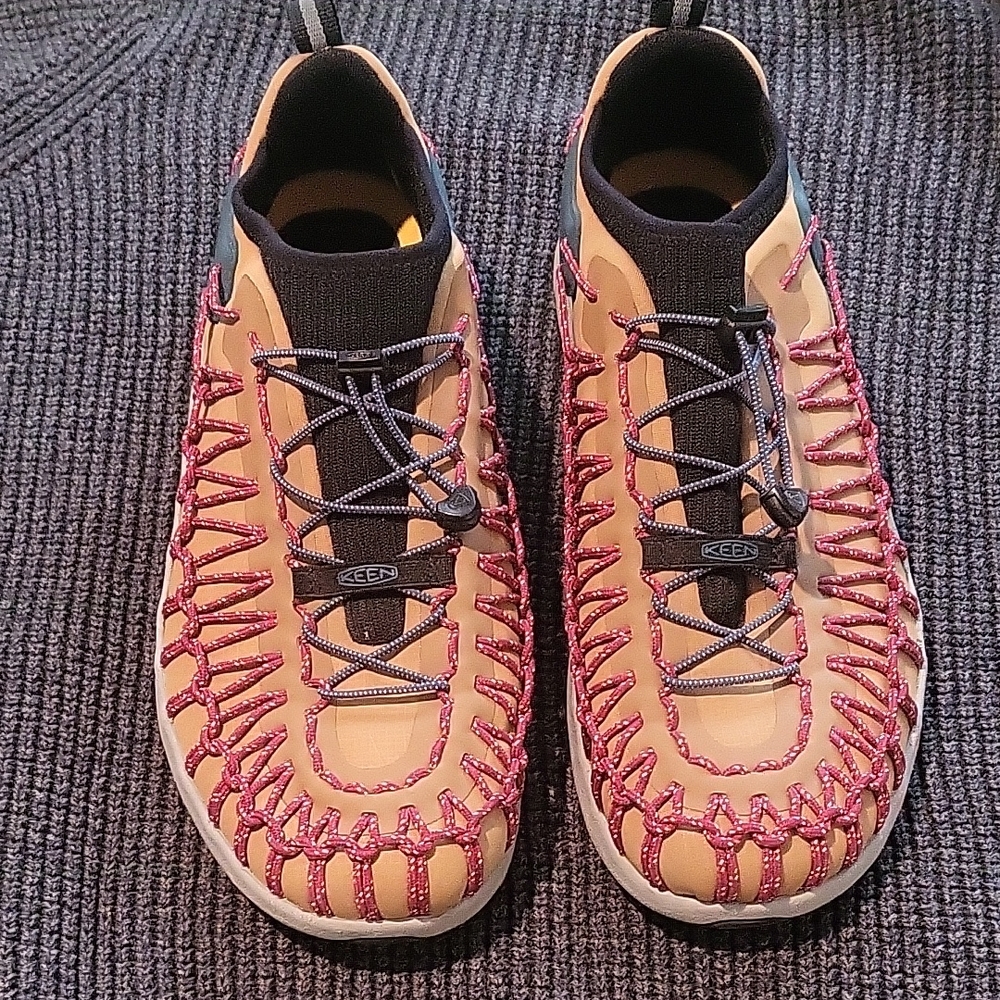 KEEN Men's Tan and Red Sandals